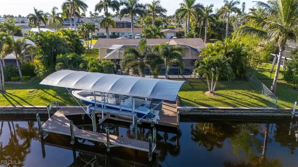 135 SW 56th Terrace Cape Coral FL 33914