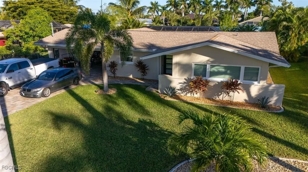 135 SW 56th Terrace Cape Coral FL 33914
