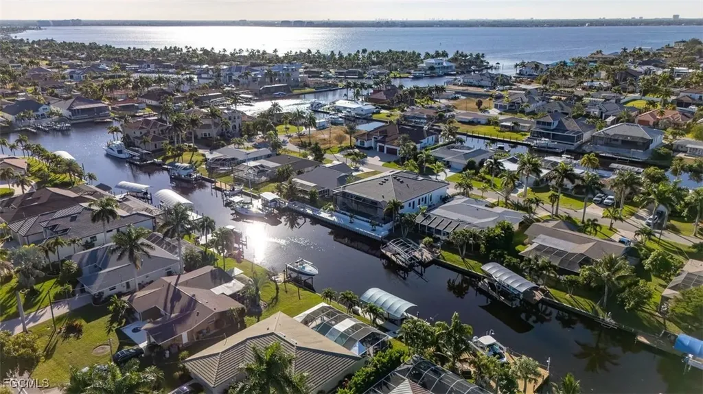 135 SW 56th Terrace Cape Coral FL 33914