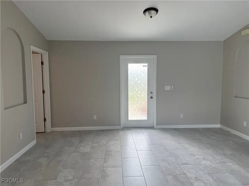 3716 SW 15th Place Cape Coral FL 33914