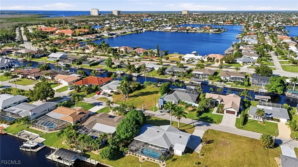 5328 SW 3rd Avenue Cape Coral FL 33914