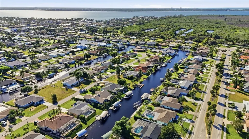 5328 SW 3rd Avenue Cape Coral FL 33914