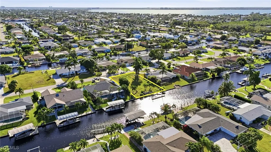 5328 SW 3rd Avenue Cape Coral FL 33914