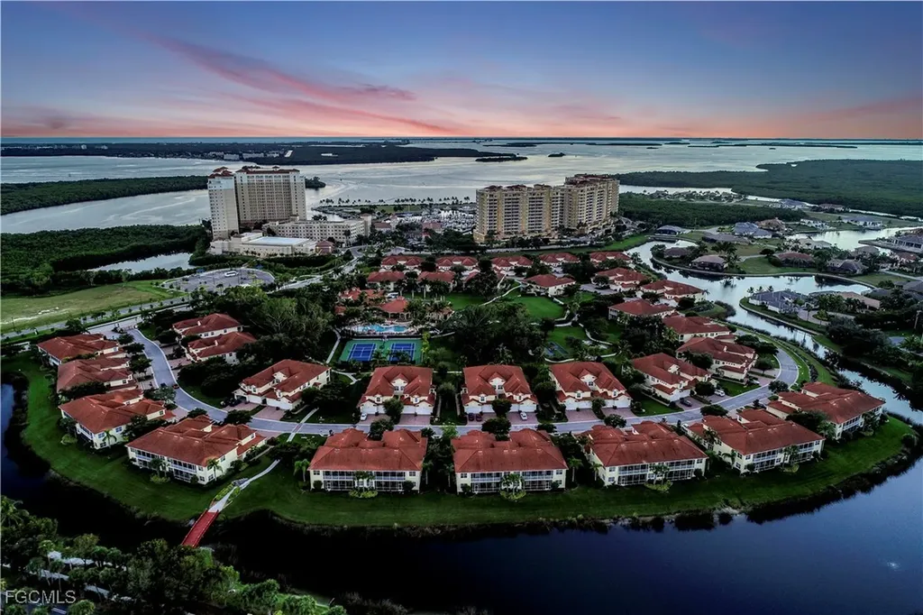 6081 Silver King Boulevard Cape Coral FL 33914