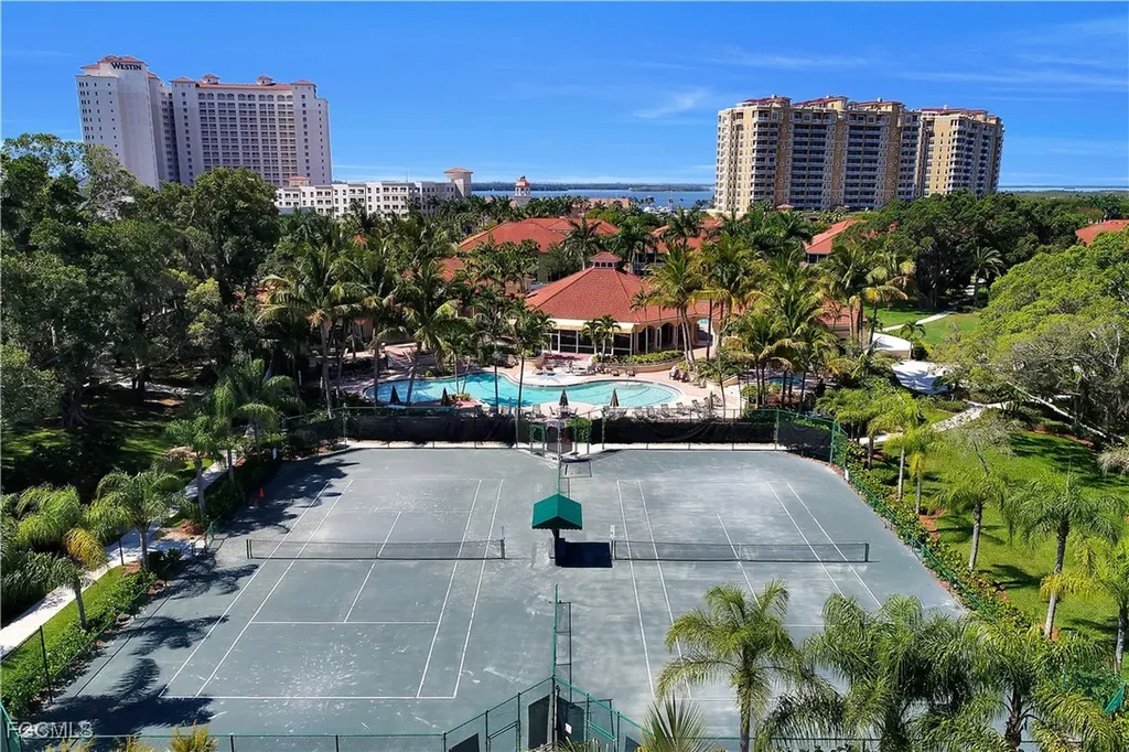 6081 Silver King Boulevard Cape Coral FL 33914