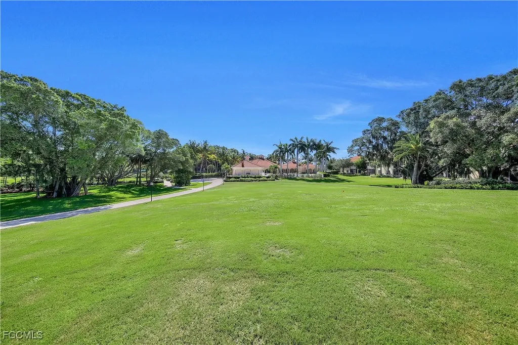 6081 Silver King Boulevard Cape Coral FL 33914