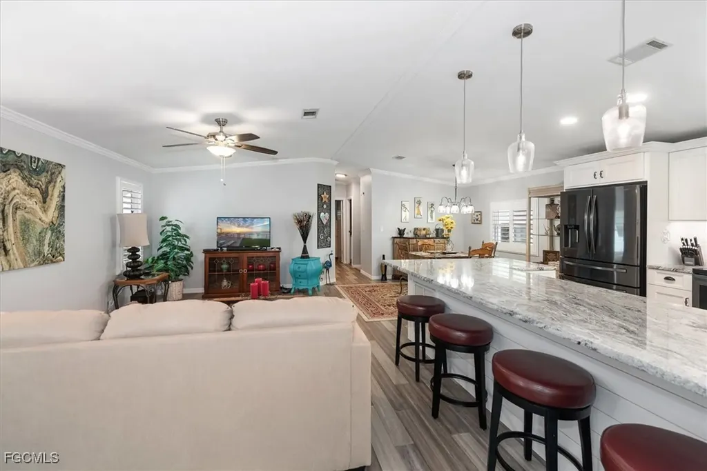 102 Elise Drive Fort Myers FL 33908