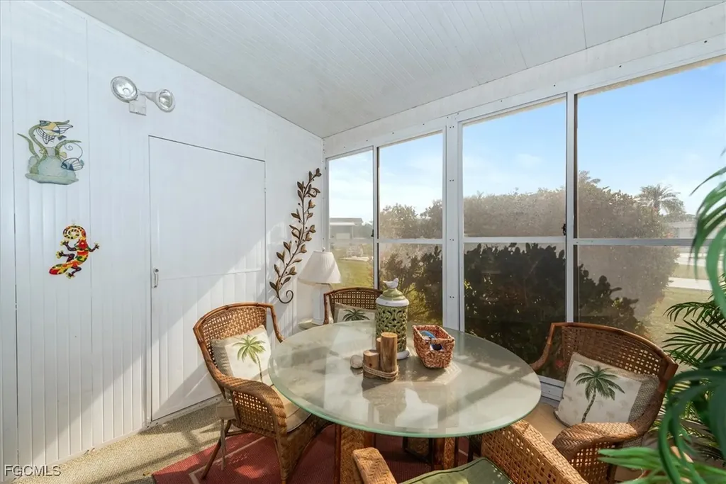 102 Elise Drive Fort Myers FL 33908