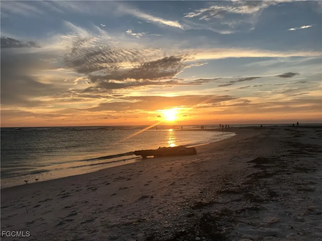 320 Pieces Of Eight Captiva FL 33924