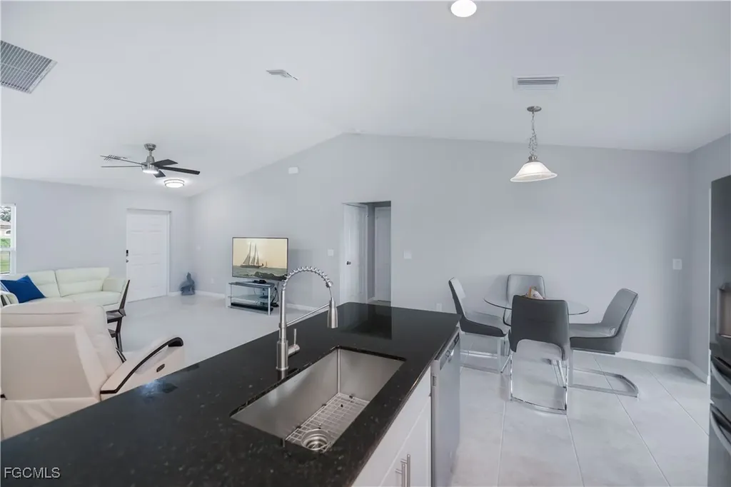 402 NW 18th Terrace Cape Coral FL 33993