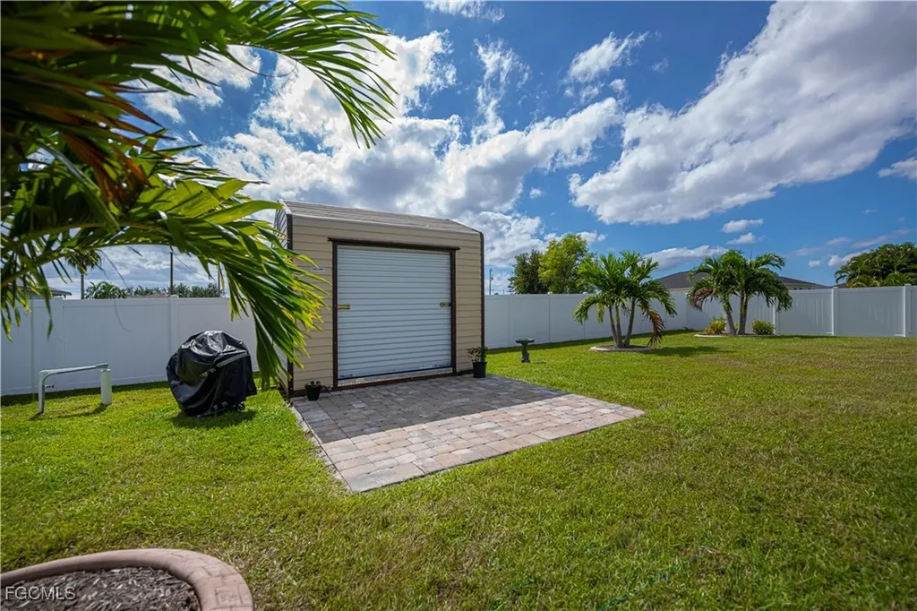 402 NW 18th Terrace Cape Coral FL 33993