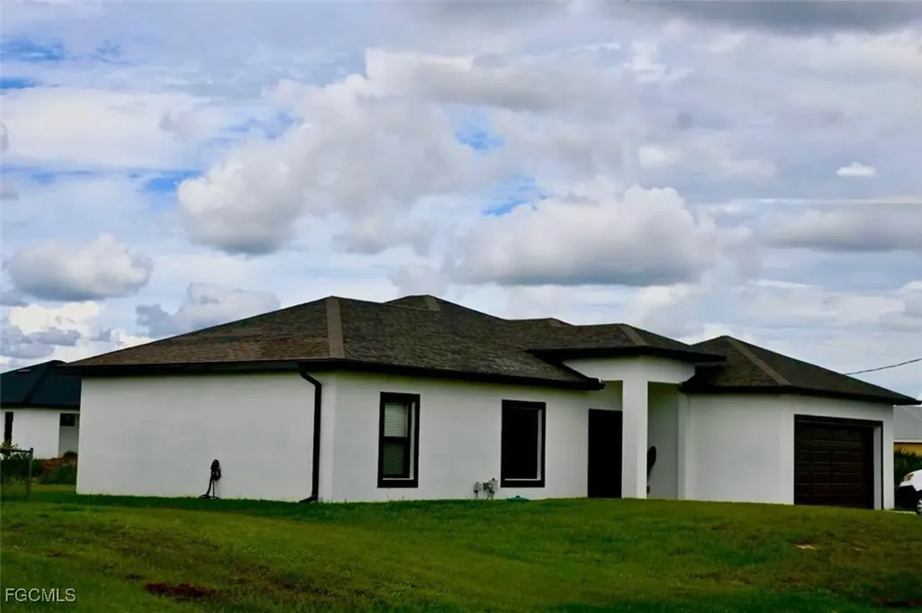 2806 57th Street W Lehigh Acres FL 33971