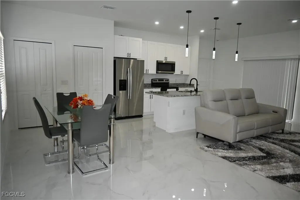 2806 57th Street W Lehigh Acres FL 33971
