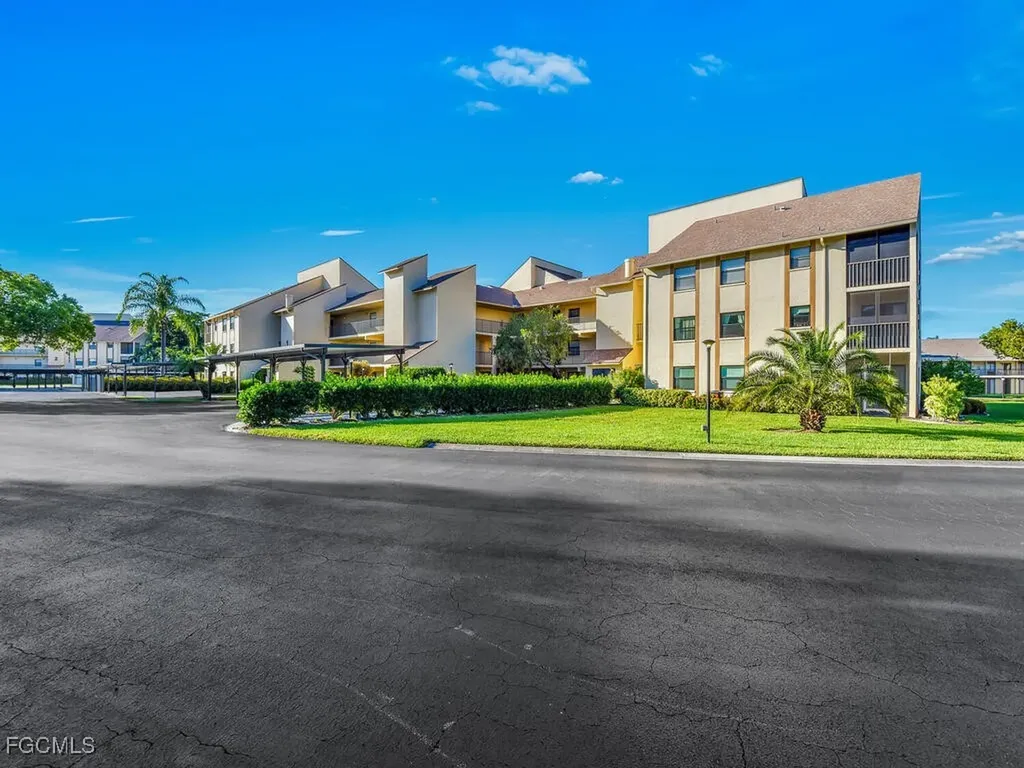 13240 White Marsh Lane Fort Myers FL 33912