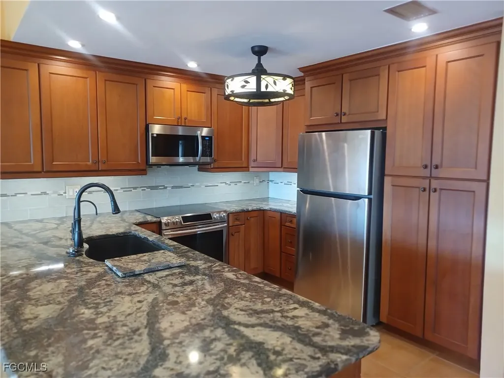 5515 SW 12th Avenue Cape Coral FL 33914