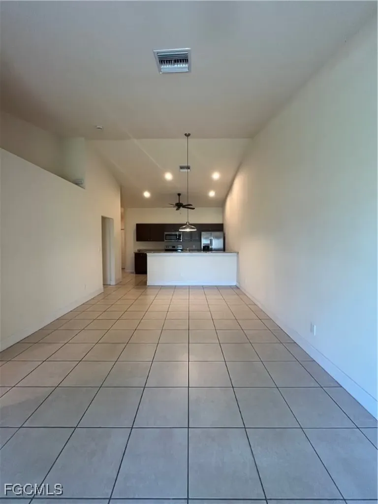 3022 SE Santa Barbara Place Cape Coral FL 33904