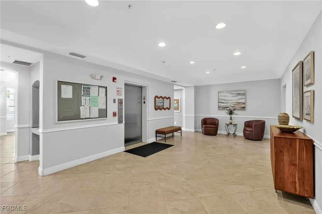 9131 Southmont Cove Fort Myers FL 33908