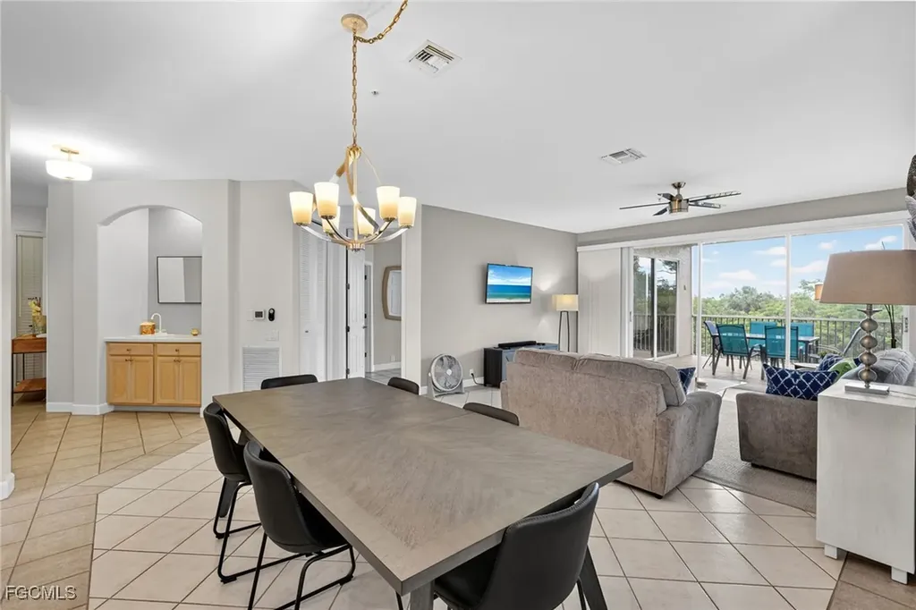 9131 Southmont Cove Fort Myers FL 33908