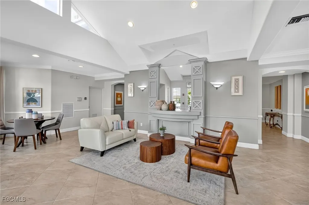 9131 Southmont Cove Fort Myers FL 33908