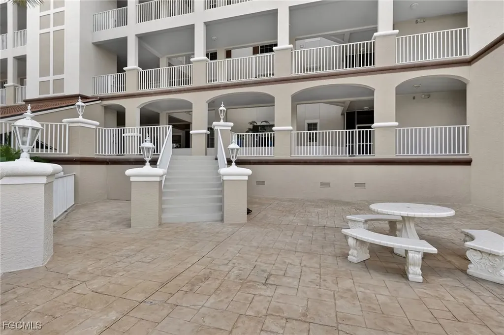 9131 Southmont Cove Fort Myers FL 33908