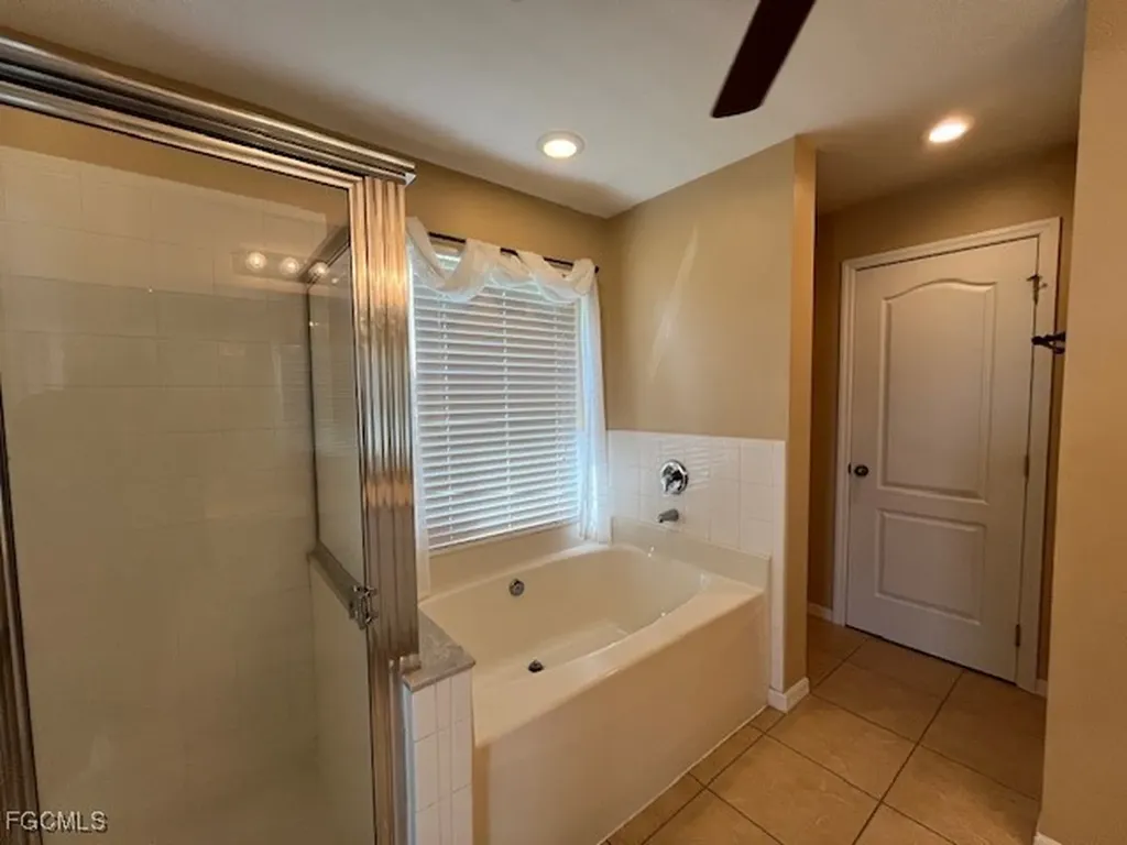 526 NW 16th Terrace Cape Coral FL 33993