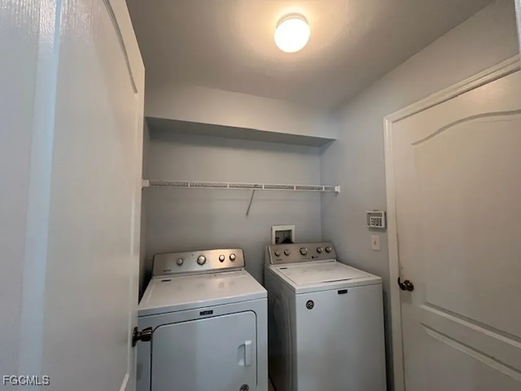 526 NW 16th Terrace Cape Coral FL 33993