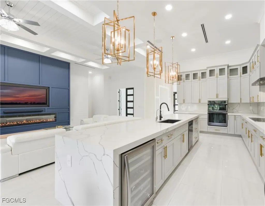 3219 White Boulevard Naples FL 34117