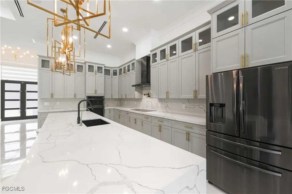 3219 White Boulevard Naples FL 34117