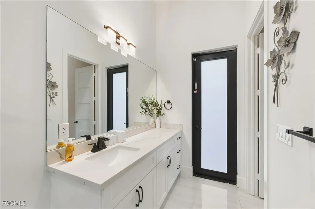 3219 White Boulevard Naples FL 34117