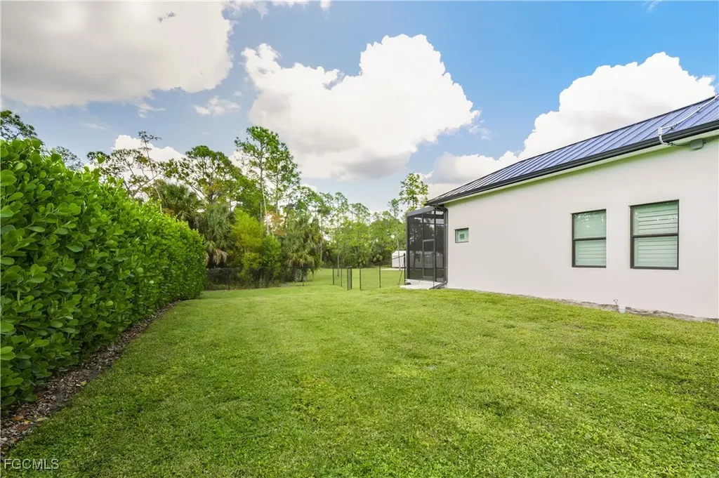 3219 White Boulevard Naples FL 34117