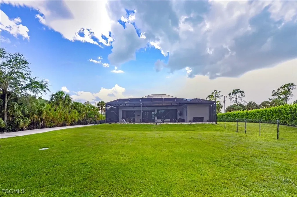 3219 White Boulevard Naples FL 34117