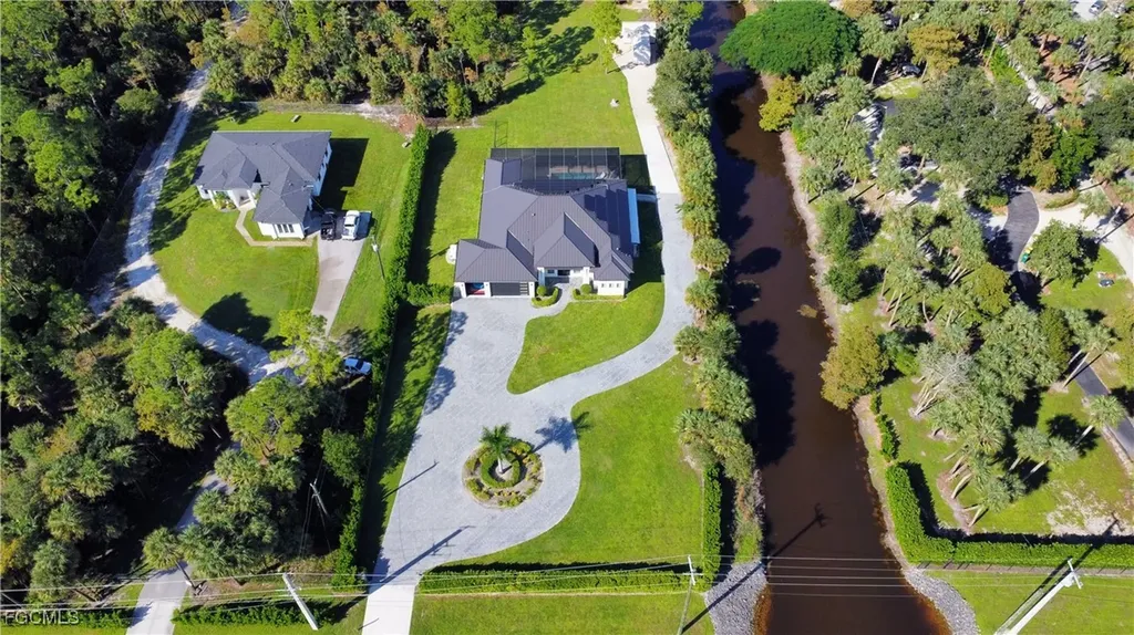 3219 White Boulevard Naples FL 34117