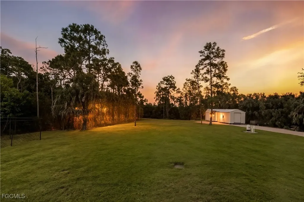 3219 White Boulevard Naples FL 34117