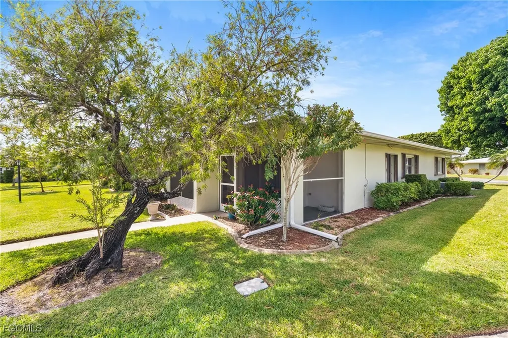 5549 Boynton Lane Fort Myers FL 33919