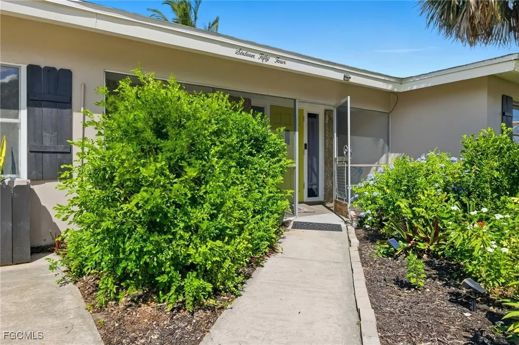 1654 Mansville Terrace North Fort Myers FL 33903