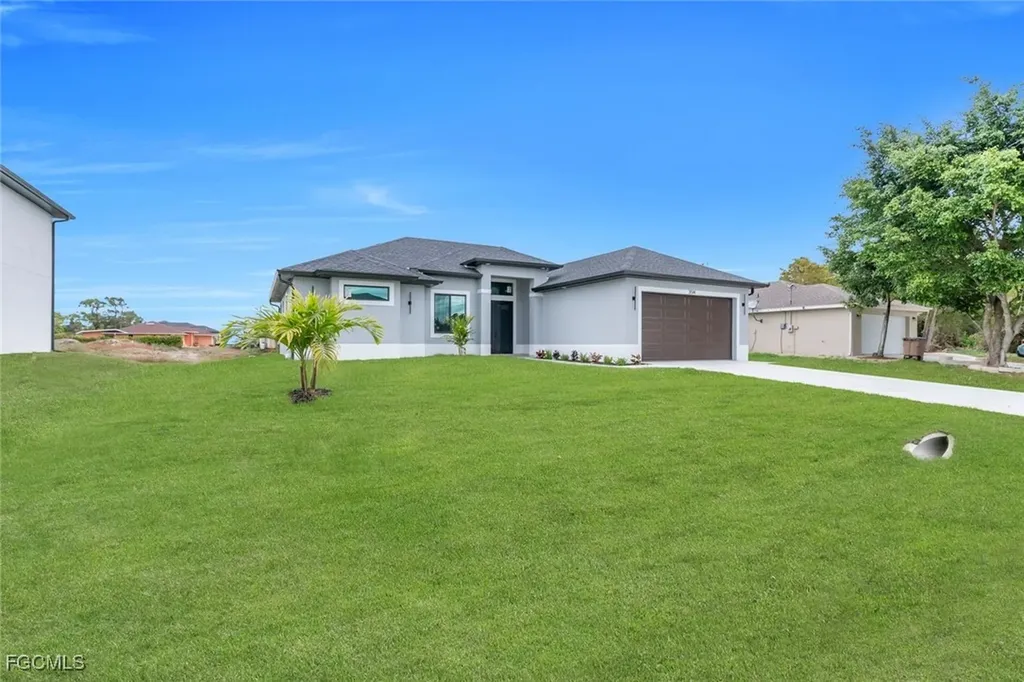 3514 2nd Street SW Lehigh Acres FL 33976