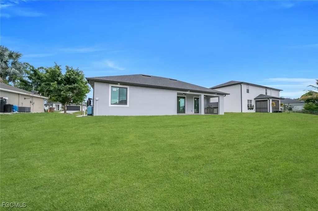 3514 2nd Street SW Lehigh Acres FL 33976