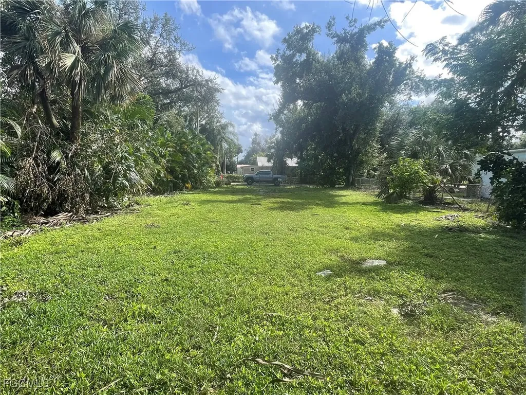 348 Capitol Street North Fort Myers FL 33903