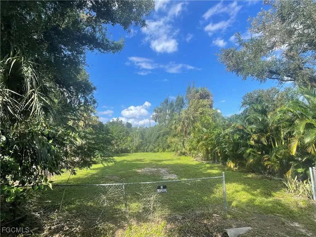 348 Capitol Street North Fort Myers FL 33903