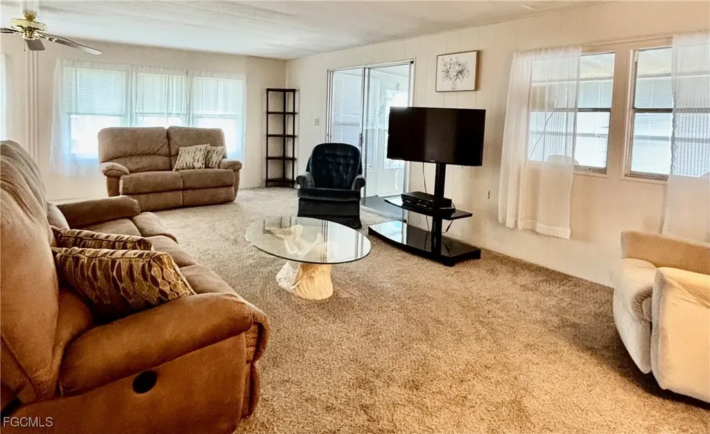 511 Pine Tree Court North Fort Myers FL 33917