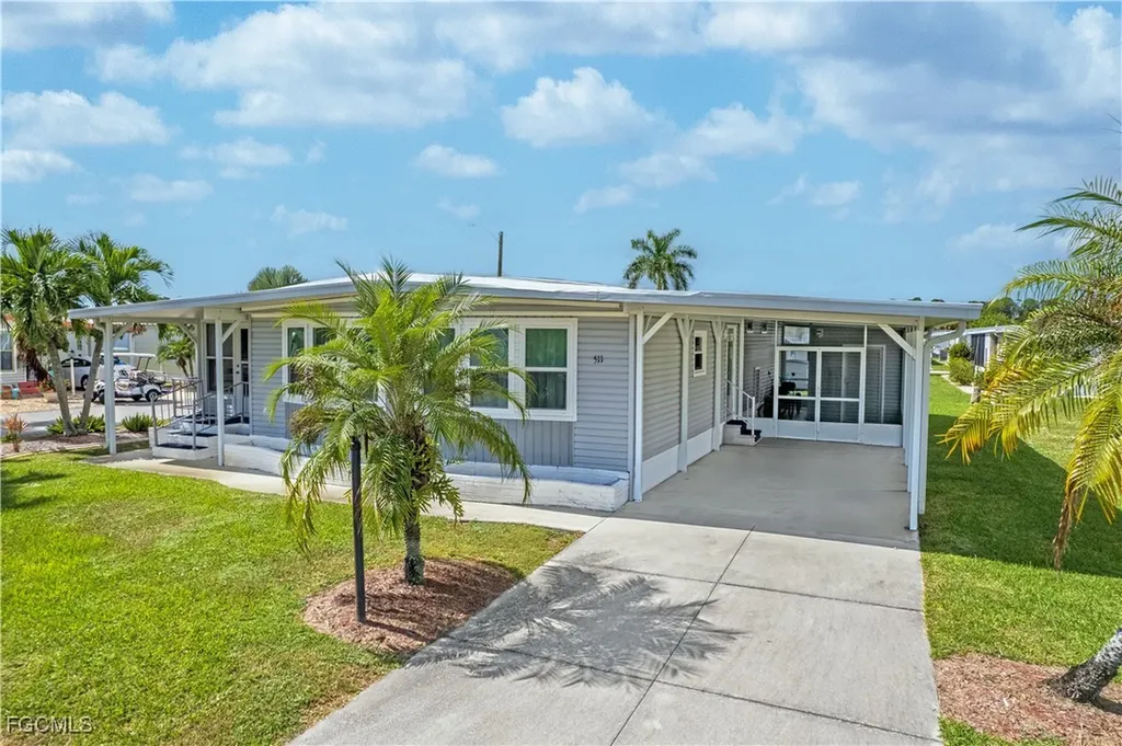 511 Pine Tree Court North Fort Myers FL 33917