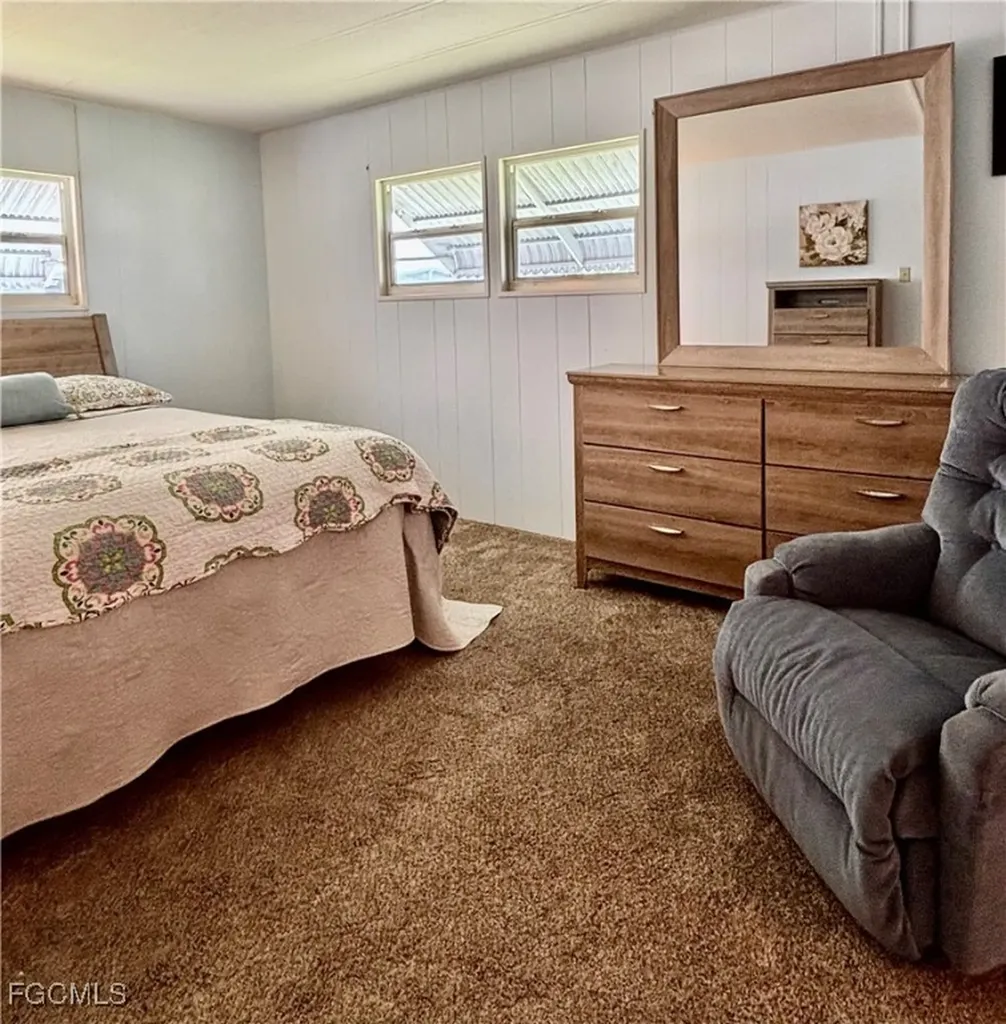 511 Pine Tree Court North Fort Myers FL 33917