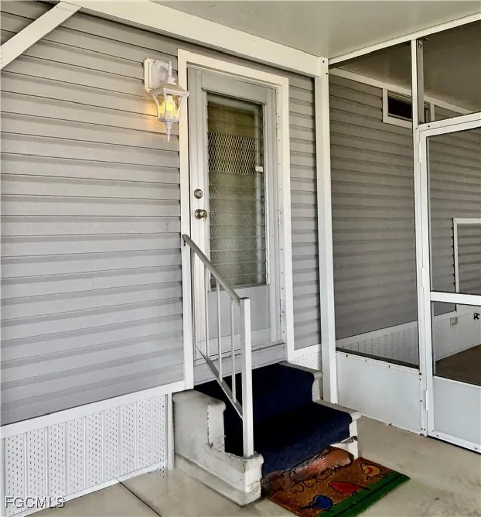 511 Pine Tree Court North Fort Myers FL 33917