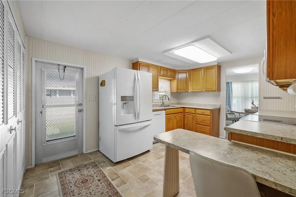 511 Pine Tree Court North Fort Myers FL 33917