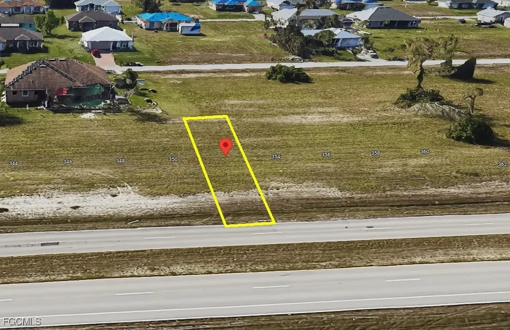 352 Diplomat Parkway W Cape Coral FL 33993