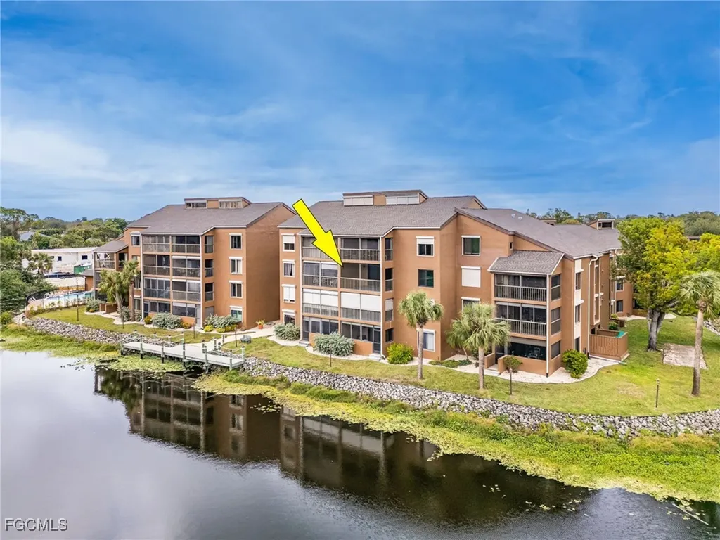 2067 W Lakeview Boulevard North Fort Myers FL 33903