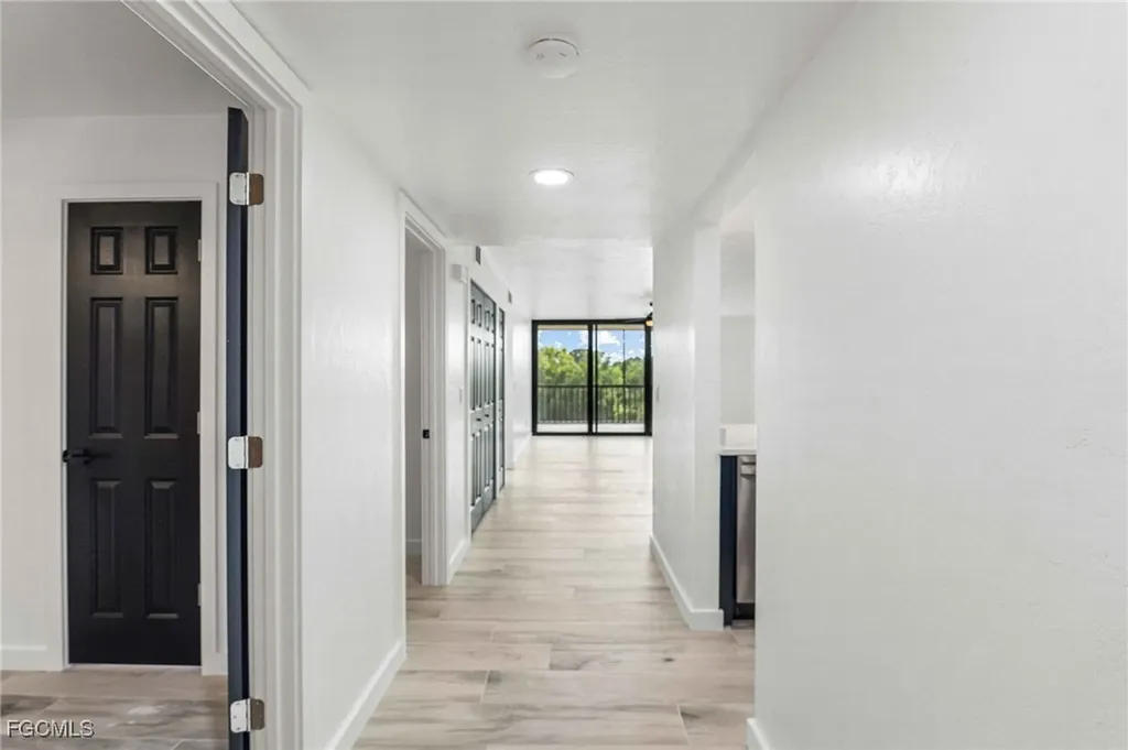 2067 W Lakeview Boulevard North Fort Myers FL 33903