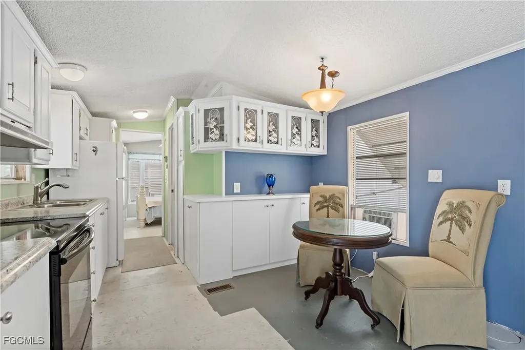 5756 Pink Panther Drive Fort Myers FL 33908