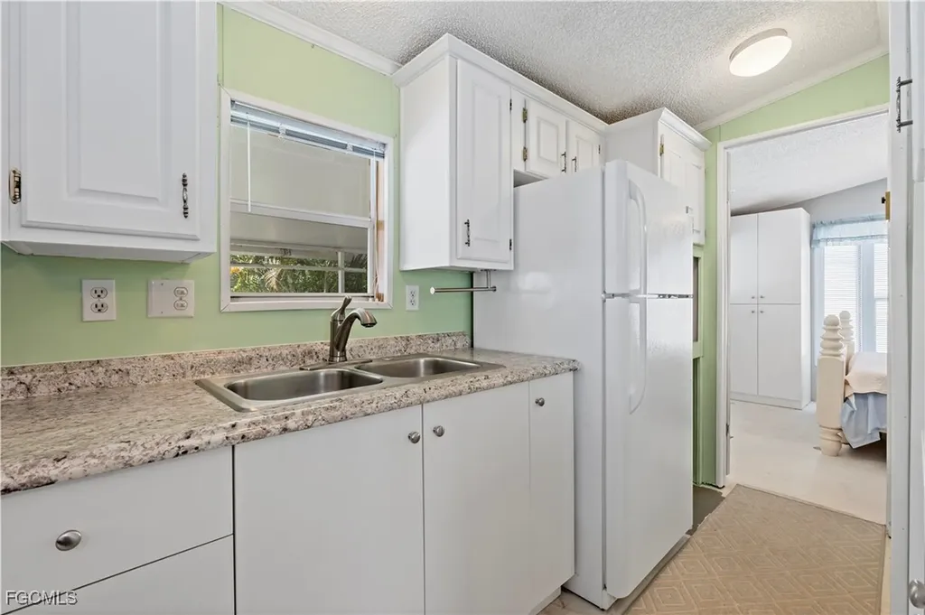 5756 Pink Panther Drive Fort Myers FL 33908