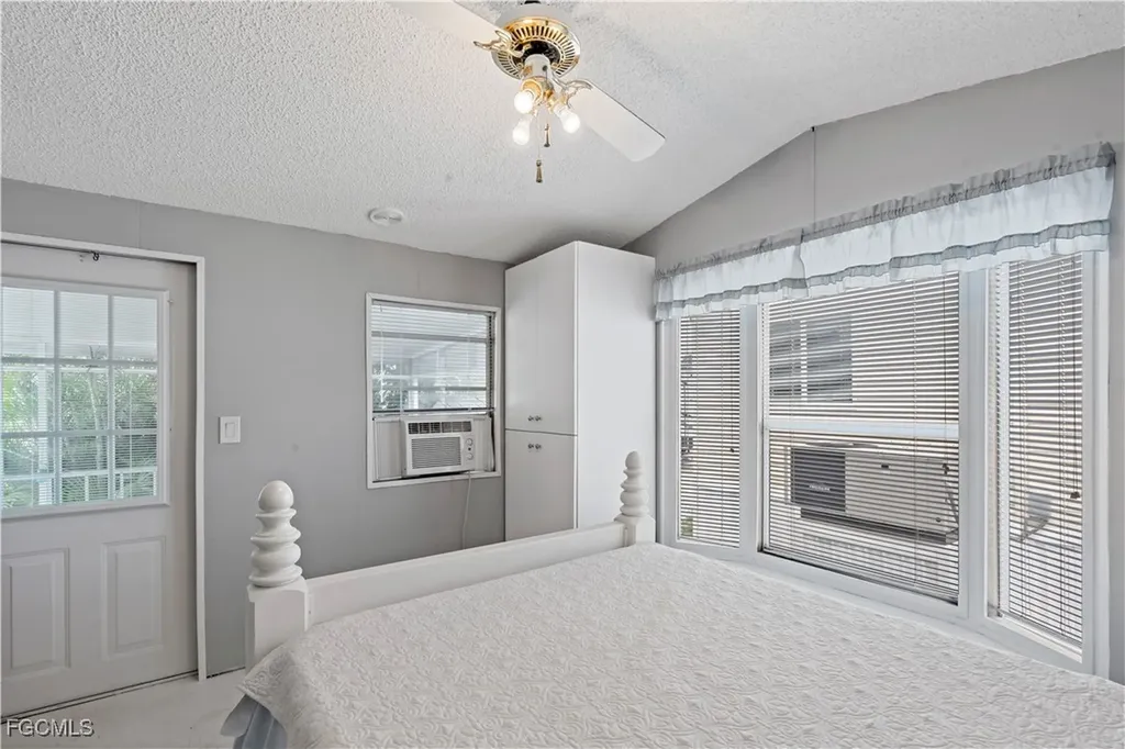 5756 Pink Panther Drive Fort Myers FL 33908